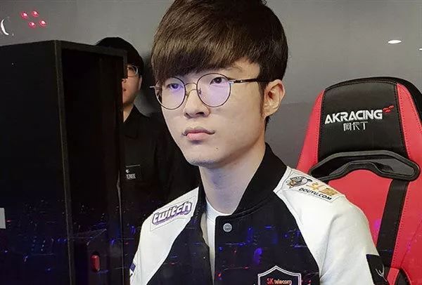 耳欲聋的加 耳欲聋的加